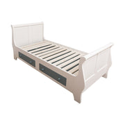 90 x 200 centiméteres, fenyőfából készült franciaágy ágykeret. Fehér színű, zöldeskék fiókokkal.