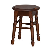 Klasszikus, kerek ülőfelülettel rendelkező hokedli, dekoratív, faragott lábakkal.