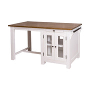 Vidéki stílusú, tömör fenyőből készült, fehér színű konyhasziget reggelizőpulttal és natúr színű pácolt fedlappal.