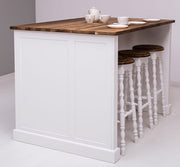 Fenyőfa konyhasziget reggelizőpulttal. Fehér és natúr színű.