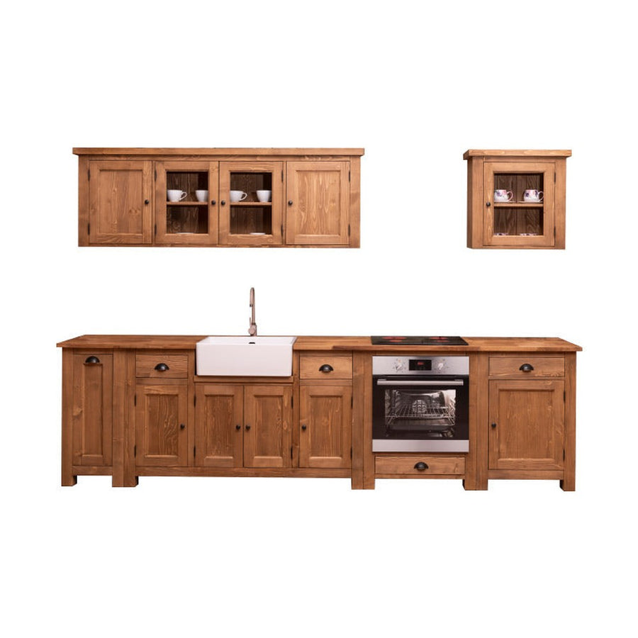 Hat elemes fenyőfa konyhaszekrény tölgyfalappal, beépített kerámia kagylóval és csapteleppel.