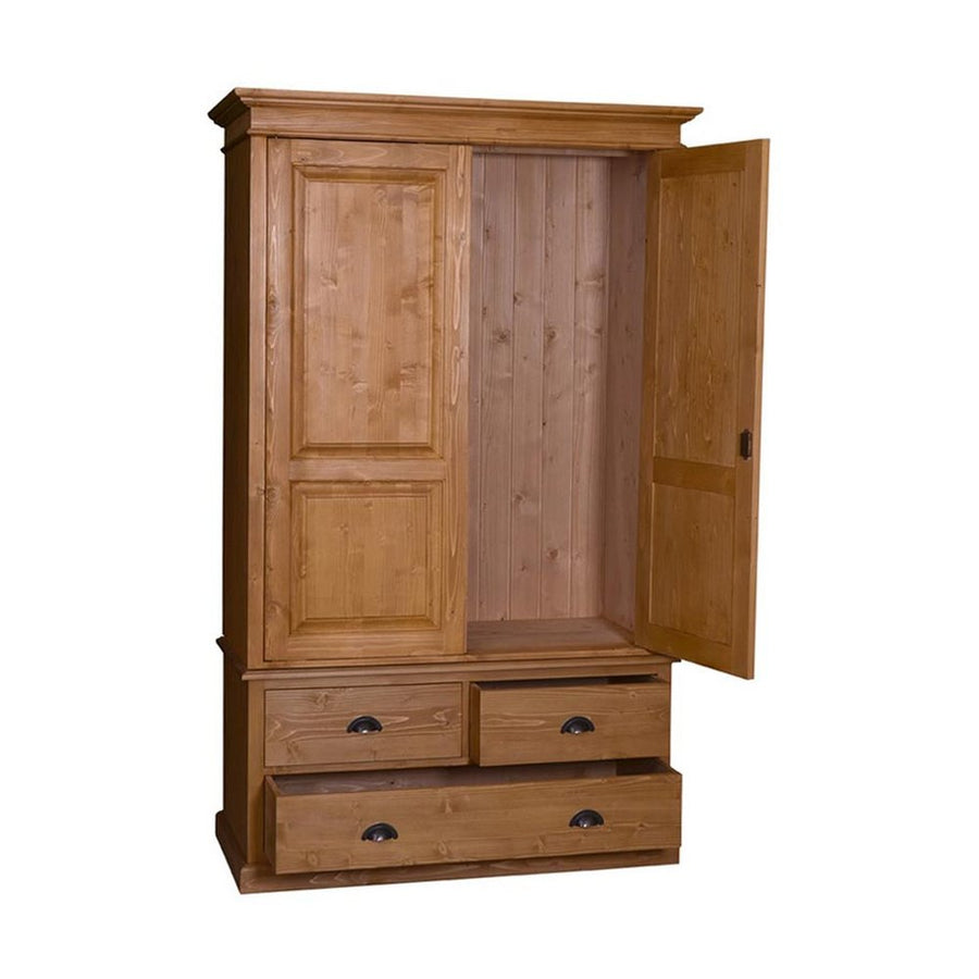 Kinyitott ajtós gardróbszekrény kétszárnyas, kazettás ajtóval, két kisebb valamint egy nagy fiókkal. Színe natúr.