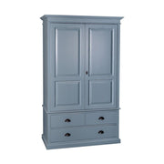 Fenyőfa gardróbszekrény kétszárnyas, kazettás ajtóval, két kisebb valamint egy nagy fiókkal. Színe világoskék.