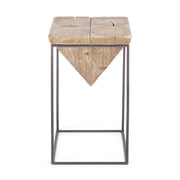 Skandináv stílusú, fenyőfából és fémből készült ülőke.