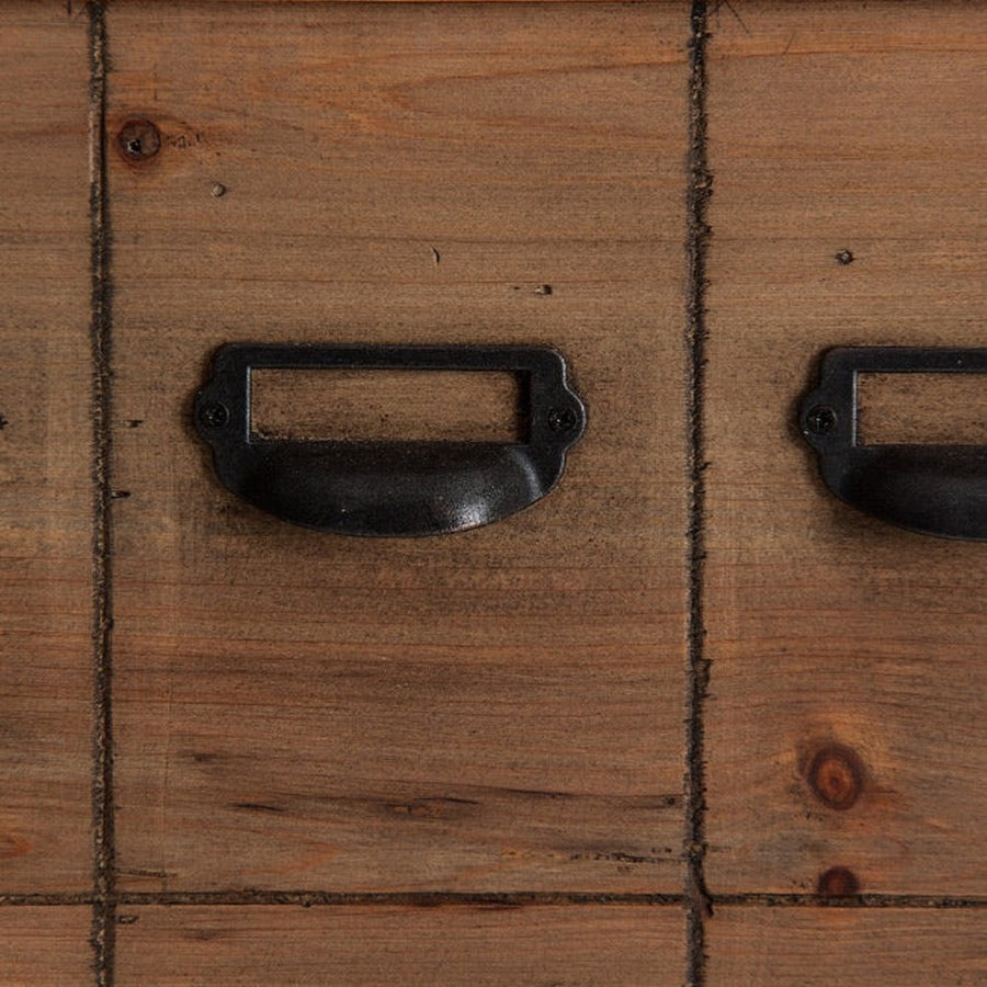 A fiókok fogantyúja cimkézhető, így bárki a saját arculatának megfelelően feliratozhatja őket.