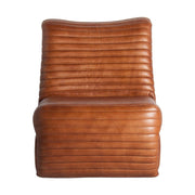 Loft stílusú, retró jegyeket magán viselő bőrfotel.