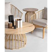 Kortárs stílusú, mahagónifából és rattanból készült, egyedi formatervezésű, kézműves dizájn kanapé ülő- és hátpárnákkal.