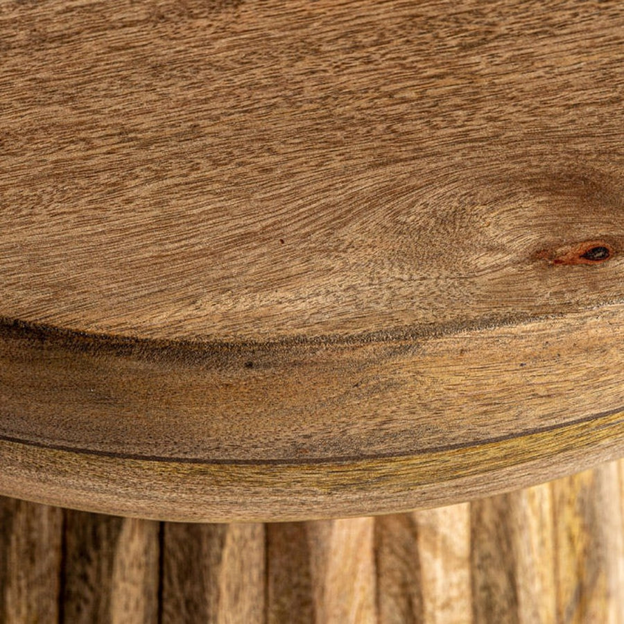 Kortárs stílusú, mangófából készült, egyedi formatervezésű lerakóasztal. Színe: natúr.