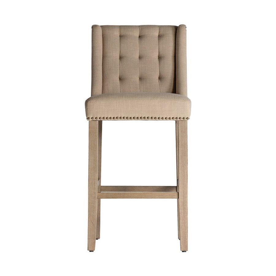 Koloniál stílusú, fenyőfából készült bárszék natúr színű vászon kárpitozással.