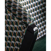 Kortárs stílusú, kaucsukfából készült, formatervezett art deco bársony karosszék. Zöld, okker és ezüstszínű mintás bársonnyal a háttámláján.