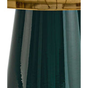 Glamour stílusú, zománcozott acélból készüt, zöld-arany színű, kerek formájú kisasztal.