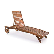 Akácfából készült, 195 cm hosszú, kerekes kialakítású, dönthető háttámlájú, kerti napozóágy.