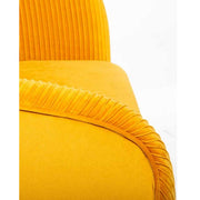 Art Deco stílusú, napsárga színű bársonnyal kárpitozott fotel, arany színű fém lábakkal