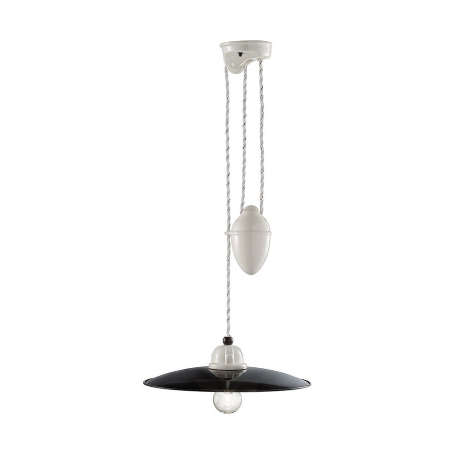 Vidéki stílusú, állítható magasságú, fekete színű mázas fémből és fehér színű mázas kerámiából készült, textilburkolatú vezetékkel kialakított, kézműves függeszték lámpa.