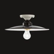 Vidéki stílusú, fekete színű mázas fémből és fehér színű mázas kerámiából készült, kézműves mennyezeti lámpa.