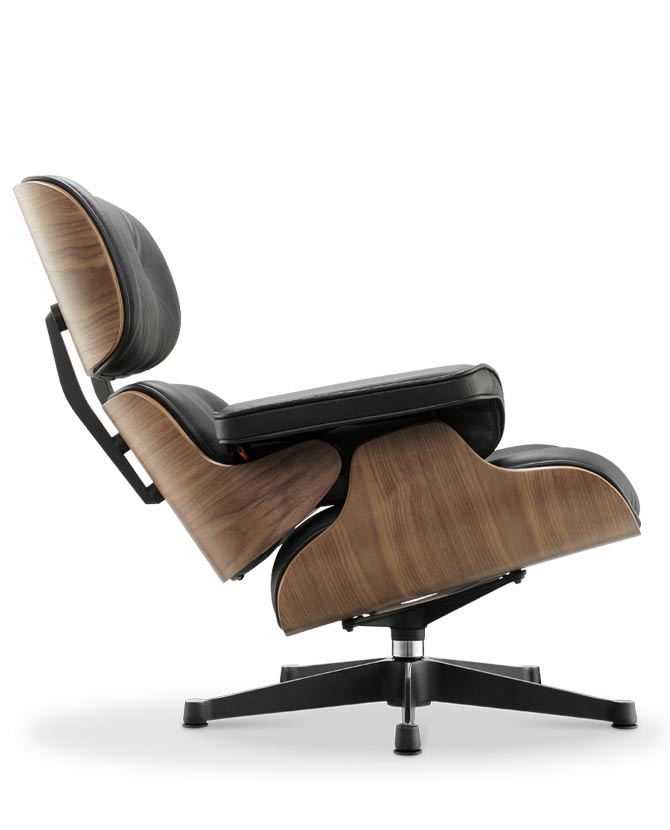 Eames Lounge Chair inspirálta pihenő fotel dió furnér fafelülettel, bőr kárpittal.