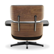 Eames Lounge Chair inspirálta pihenő fotel dió furnér fafelülettel, bőr kárpittal.