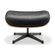 Eames Lounge Chair inspirálta pihenő fotel és ottomán rózsafa furnér fafelülettel, fekete bőr kárpittal.