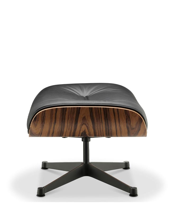 Eames Lounge Chair inspirálta pihenő fotel és ottomán rózsafa furnér fafelülettel, fekete bőr kárpittal.