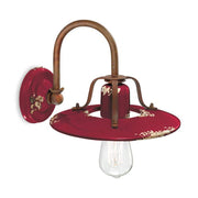 Rusztikus, vidéki stílusú, antikolt felületű mázas kerámiából és fémből készült, kézműves falilámpa