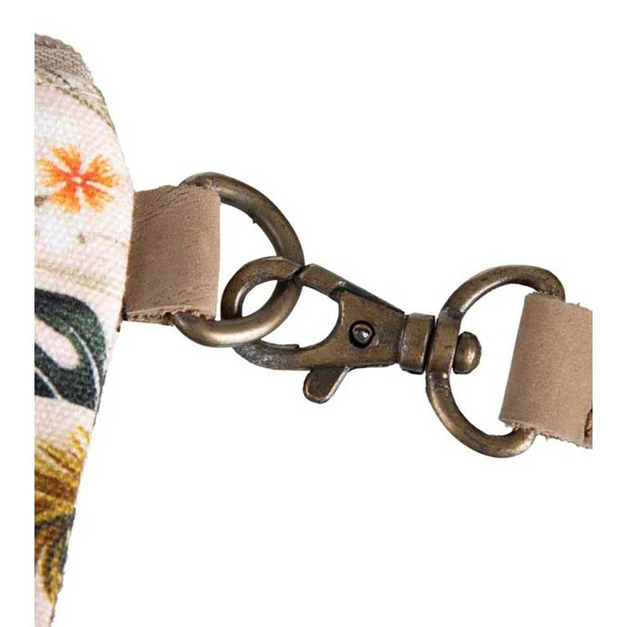 100 % pamutból készült, 44 cm hosszú, egyedi dizájnú, a jelenleg nagyon divatos egzotikus stílusú női kézitáska