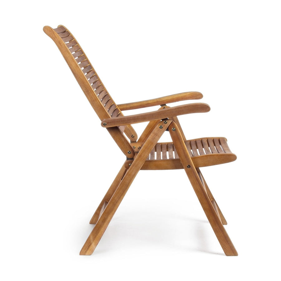 Akácfából készült, dönthető háttámlájú kerti karosszék.