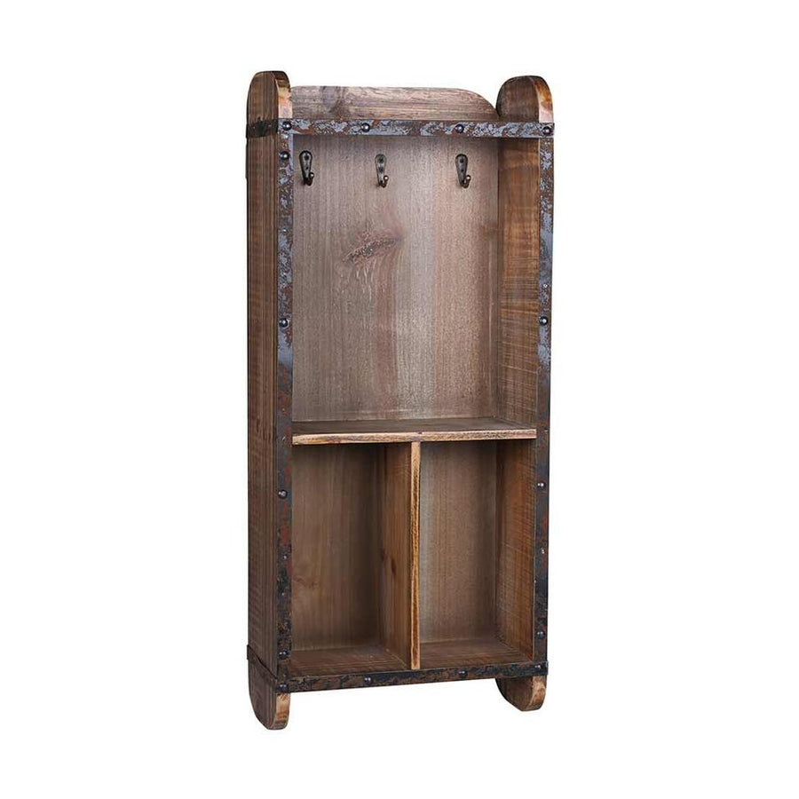 Újrahasznosított fából készült, vidéki stílusú falipolc.