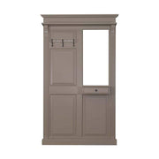 Fenyőfából készült előszobafal tükörrel