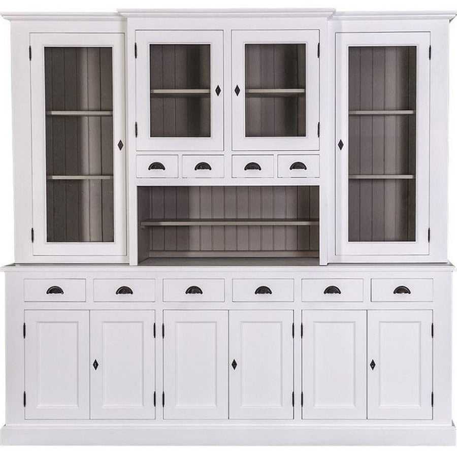 Óriás méretű, tömör fenyőfából készült, 245 cm hosszú és 225 cm magas tálalószekrény