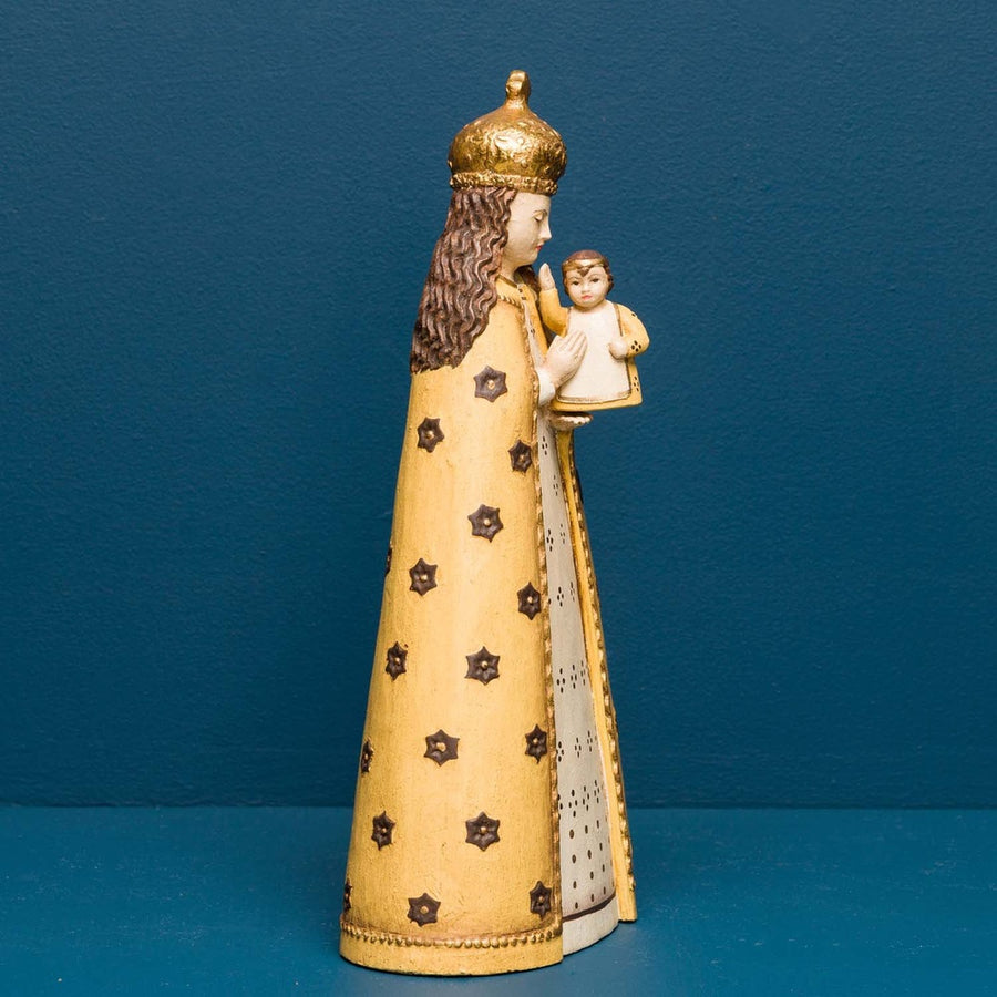 Védelmező Madonna, Hummel ábrázolás alapján készült szobor.