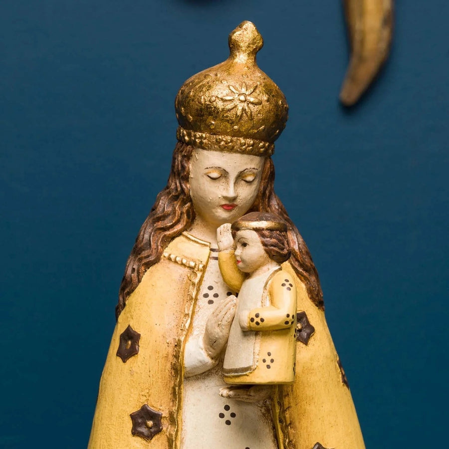 Védelmező Madonna, Hummel ábrázolás alapján készült szobor.