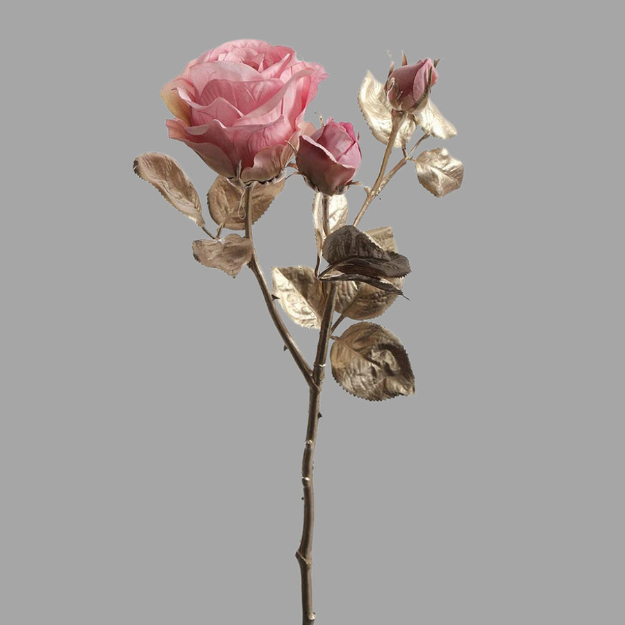Glamour stílusú, élethű, exkluzív megjelenésű,, fényes, pezsgő színű szárú és levelű, pink színárnyalatú nyílt és bimbós virágfejű mesterséges rózsaág.
