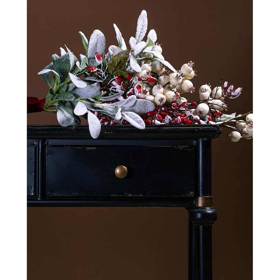 Mesterséges, élethű megjelenésű, 74 cm hosszú, havas mű zsálya ág  karácsonyi kompozícióban