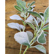 Mesterséges, élethű megjelenésű, 74 cm hosszú, havas, jeges karácsonyi mű zsálya ág deszka asztalon
