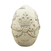 Vidéki vintage stílusú, patinás felületű, antik krém színű, dombormintákkal díszített 15 cm magas húsvéti  tojás