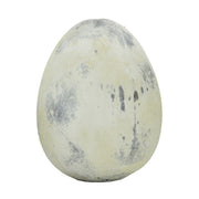 Rusztikus vidéki stílusú, 11 cm átmérőjű és 15 cm magas, antikolt felületű, krém színű húsvéti kerámia tojás.