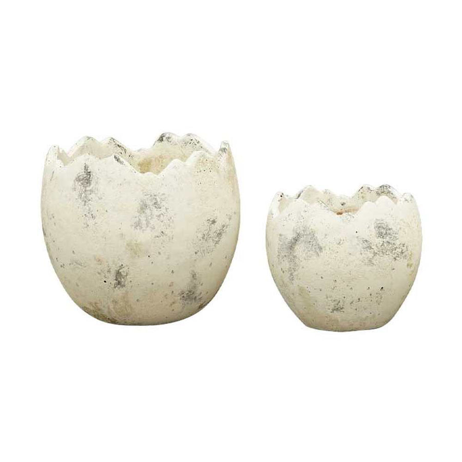 Vidéki vintage stílusú, patinás felületű, antik krém színű, 21,5 cm átmérőjű tojás formájú kerámiakaspó