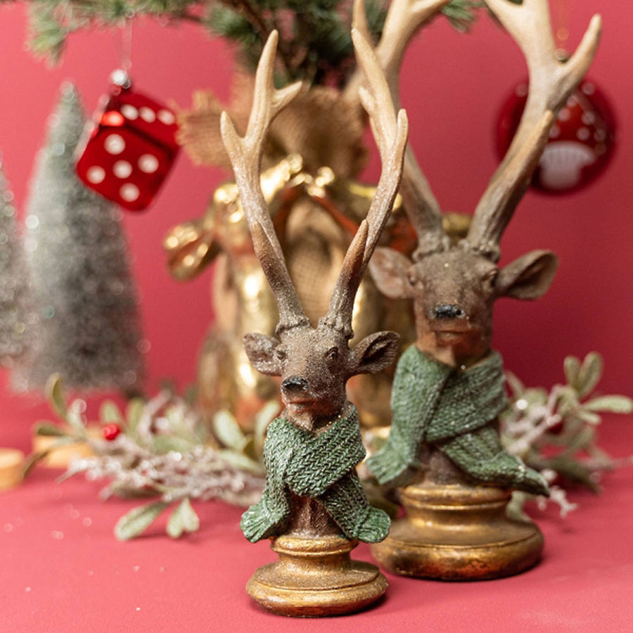 Karácsonyi szarvas mellszobor 31 cm barna-zöld "A természet éritése"
