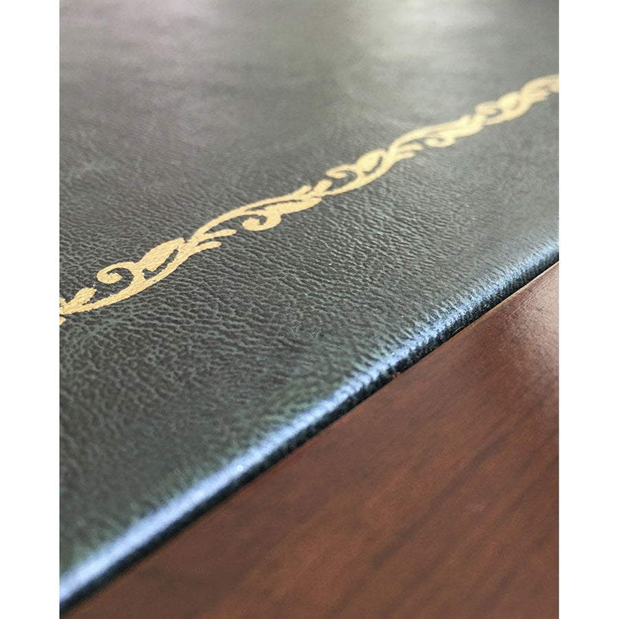 Mahagónifából készült szekreter zöld színű műbőr asztallapja 