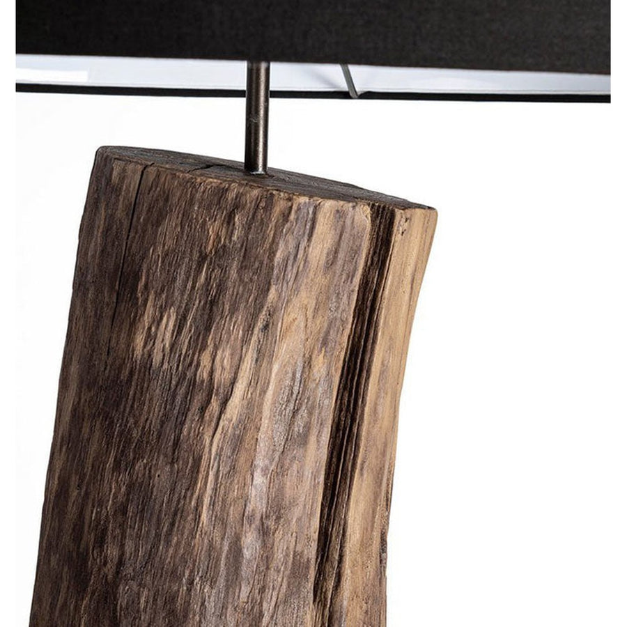 Kortárs stílusú, újrahasznosított, göcsörtös mangófából készült állólámpa.