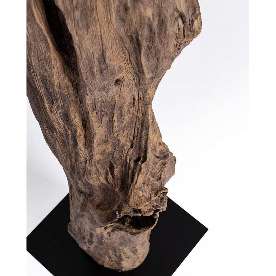 Kortárs stílusú, újrahasznosított, göcsörtös mangófából készült állólámpa.