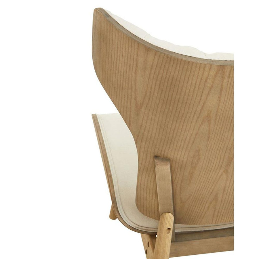 Prémium minőségű, kortárs stílusú, hajlított szilfából készült fehér színű vászonnal kárpitozott szárnyas relaxációs szék