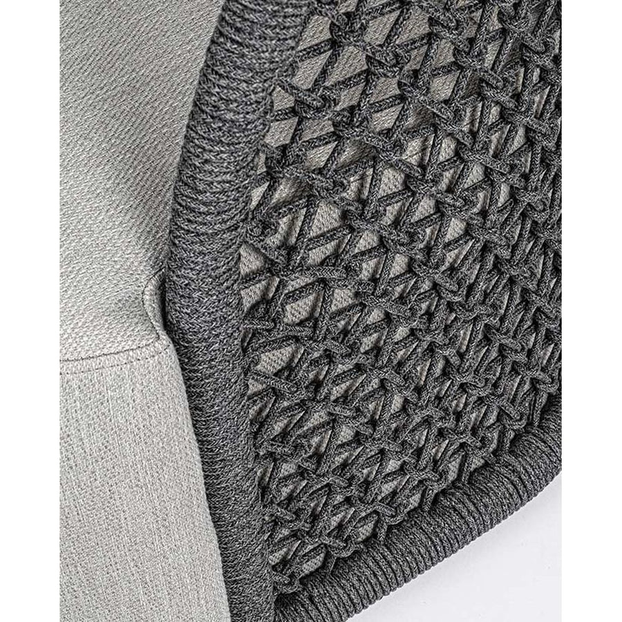 Kortárs stílusú, antracitszürke színű, forgatható, formatervezett kerti dizájn fotel.