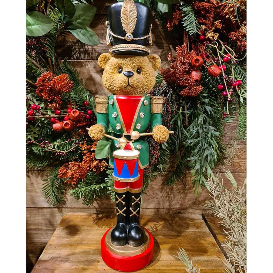 Klasszikus stílusú, LED-es kialakítású, 46 cm magas, karácsonyi dobos diótörő maci.