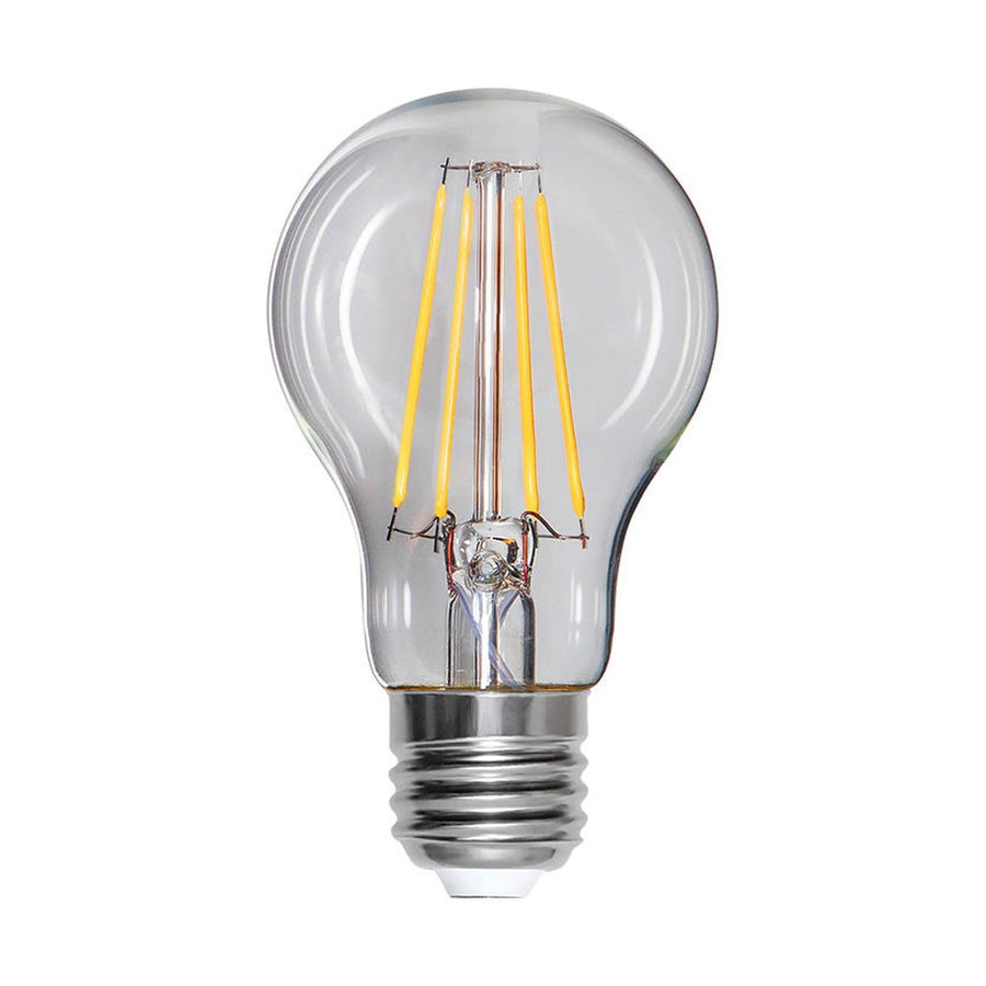 Víztiszta üvegű, normál LED izzó.