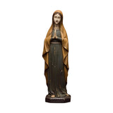 Szeplőtelen Szűzanyát ábrázoló figura.