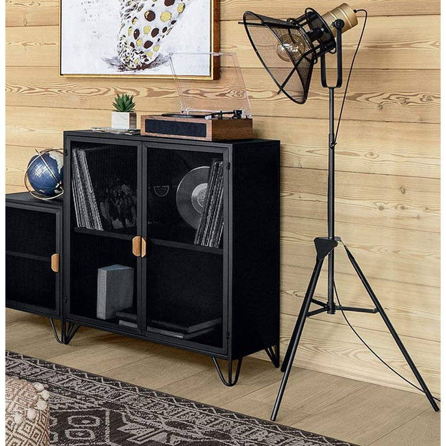Loft stílusú, 146.5 cm magas, fémből készült, 3 lábú tripod állólámpa
