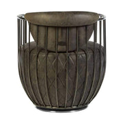 Vasból készült, 360 fokban körbe forgatható, ébenfa színű marhabőrrel kárpitozott, kortárs-loft stílusú, formatervezett prémium klubfotel.