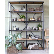 Loft stílusú, 145 cm hosszú és 200 cm magas, antik fekete színű fém könyvespolc 5 db fa polccal