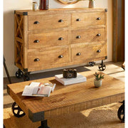 Natúr színű, tömör mangófából készült, 117 cm hosszú és 34 cm magas, loft stílusú kerekes dohányzóasztal